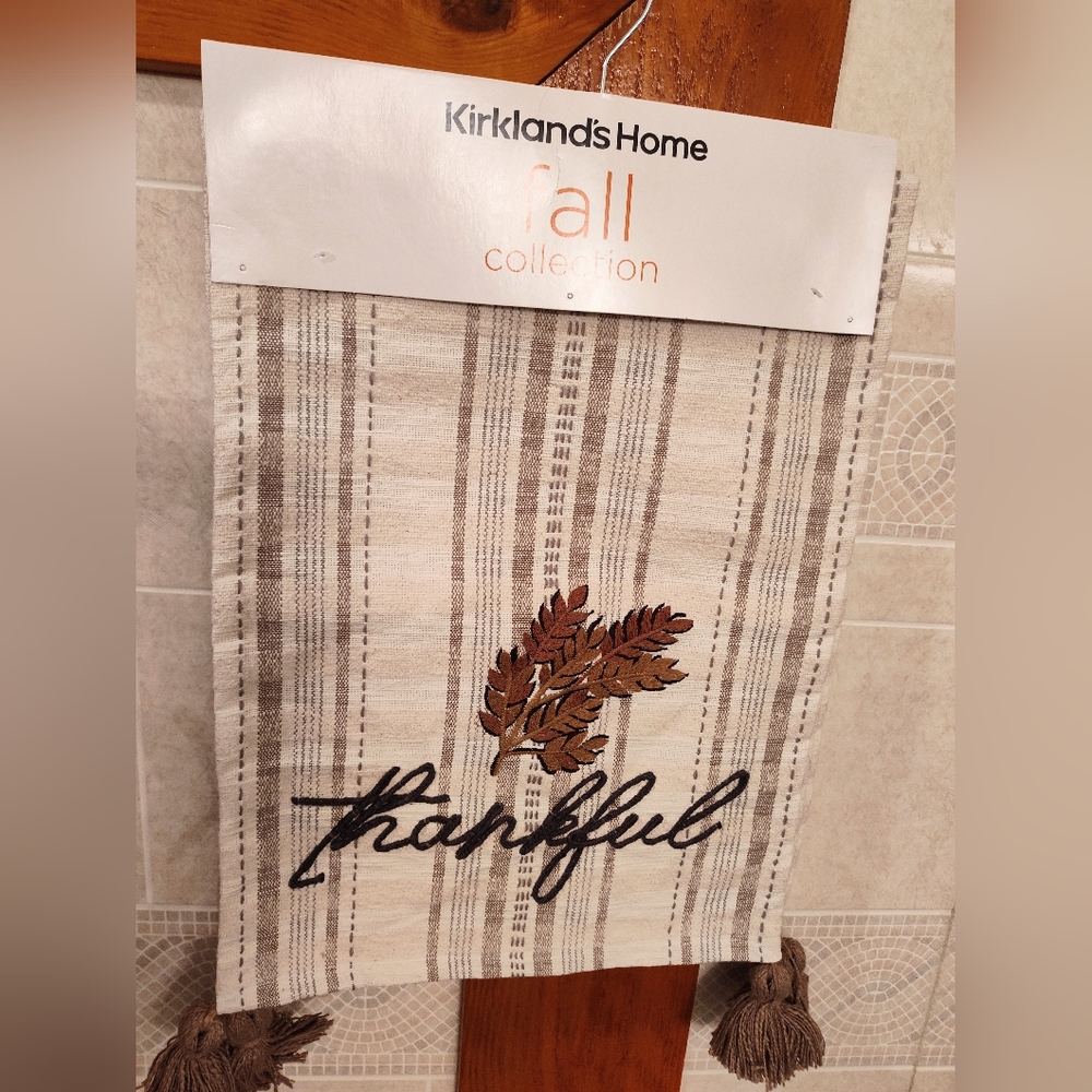 KIRKLAND'S TABLE RUNNER - Picture 3 of 4
